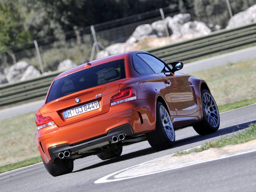  BMW 1-Series M Coupe 2011 года  (фото 52 из 76)
